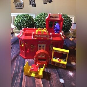 Mcdonalds play restaurant Playset drive thru 2003
